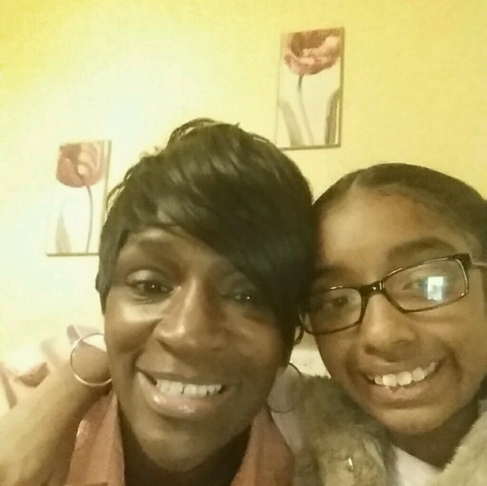 Meet your Posher, Zonia